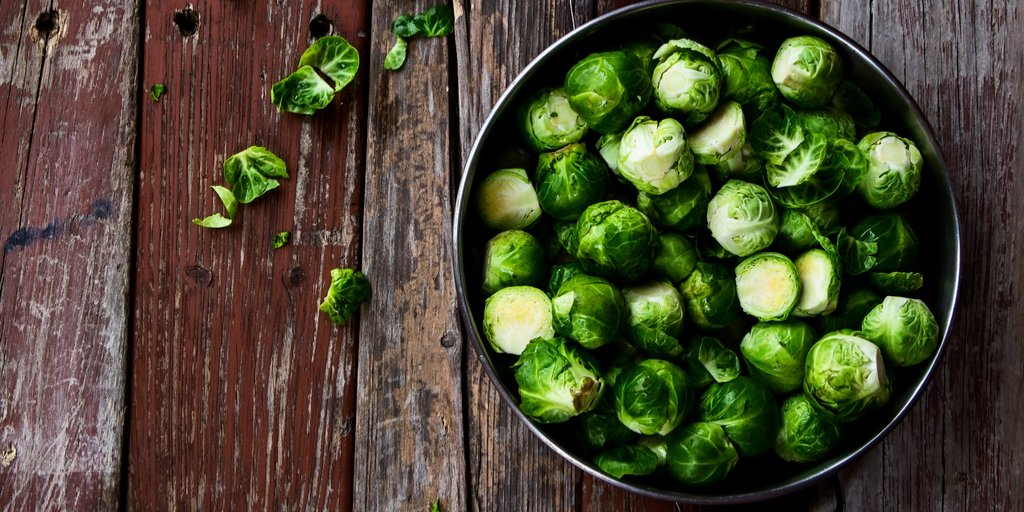 MyNutriPro's tweet photo. Do your clients love or loathe Brussels sprouts? Encourage them to try our delicious Brussels Sprouts Roasted With Cheese and Breadcrumbs - it might even convert those clients who say they don’t like sprouts! https://t.co/HtLZhwqaD3

#MyNutriPro #festive #Christmas #sprouts https://t.co/NlymdMAnfe