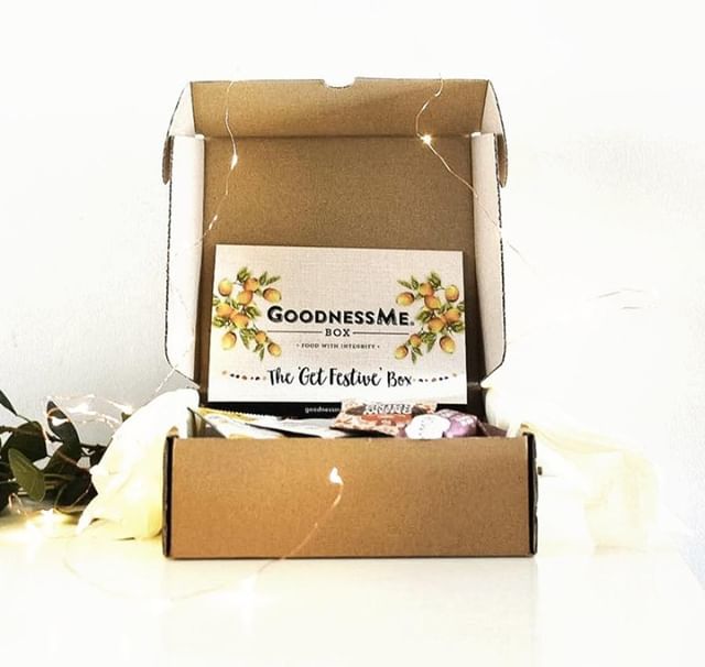 GoodnessMeBox's tweet image. I am sooo glad you guys are absolutely LOVING the 'Get Festive' Box! I honestly think It is one our best boxes yet!

What excited you the most about Christmas? ☃️🎄🎅💕 p.s. how BEAUTIFUL is this photo by @mamaandcoe_ 😍
.
.
.
.
.
.
.
.
#goodnessmebox #f… ift.tt/2SxXFvY