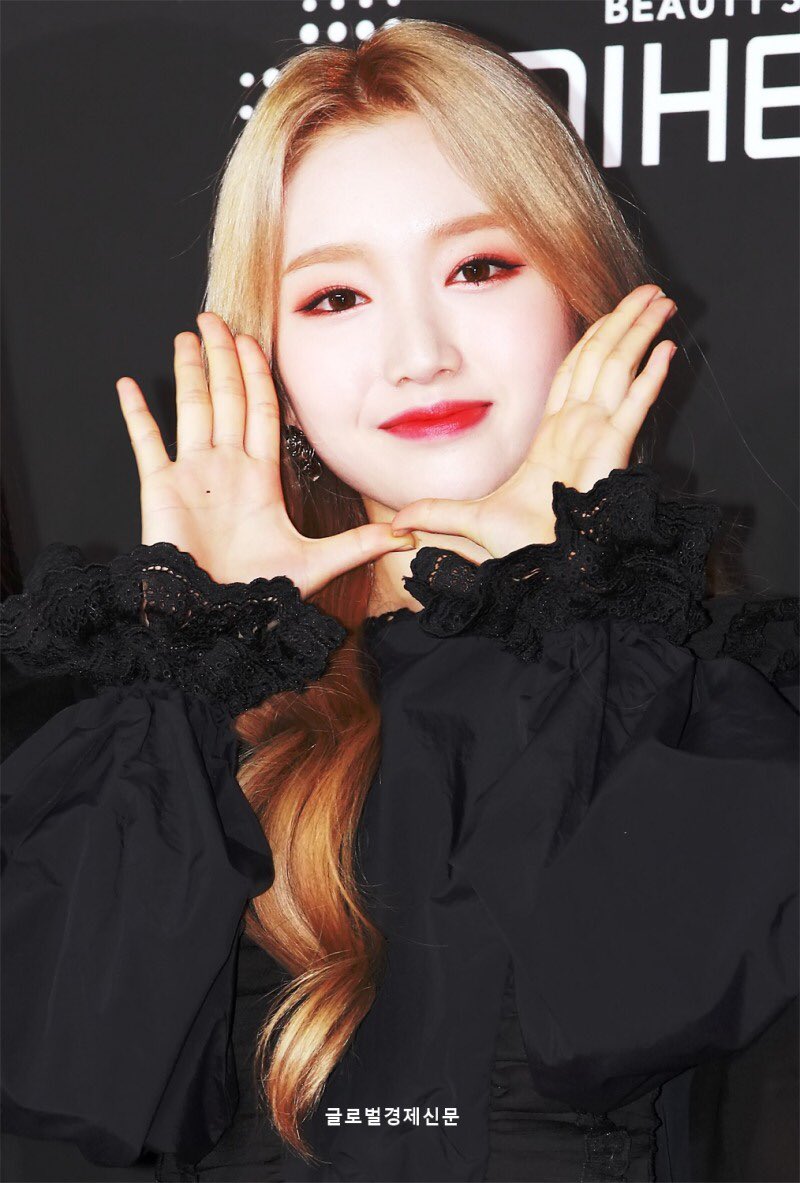 DuDEvdSXgAAffg6.jpg:orig