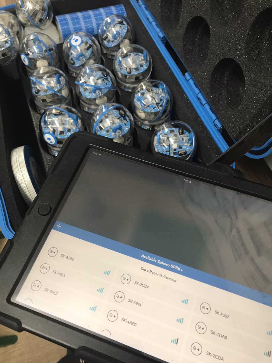 james_tromans's tweet image. Introducing @SpheroEdu to Y2 @hifieldji this morning. @thePA_CT @thePA_CT_ICT #Conputing #KS1 #Robots #Sphero