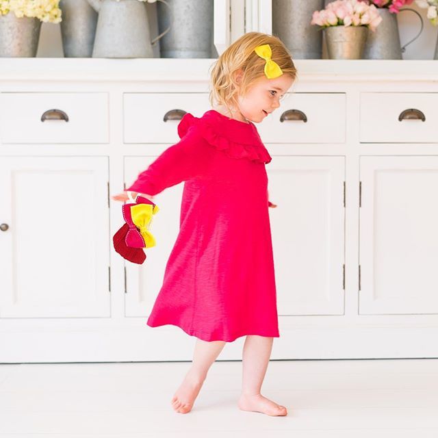 LittleMakesBig's tweet photo. We are spinning with joy watching our Little Bow Stockings fly out the door, have your ordered yours? ~ Rebecca #littlemakesbig #christmas #littlebowstocking https://t.co/9Ev34pEmm6 https://t.co/utD9J9UAjc