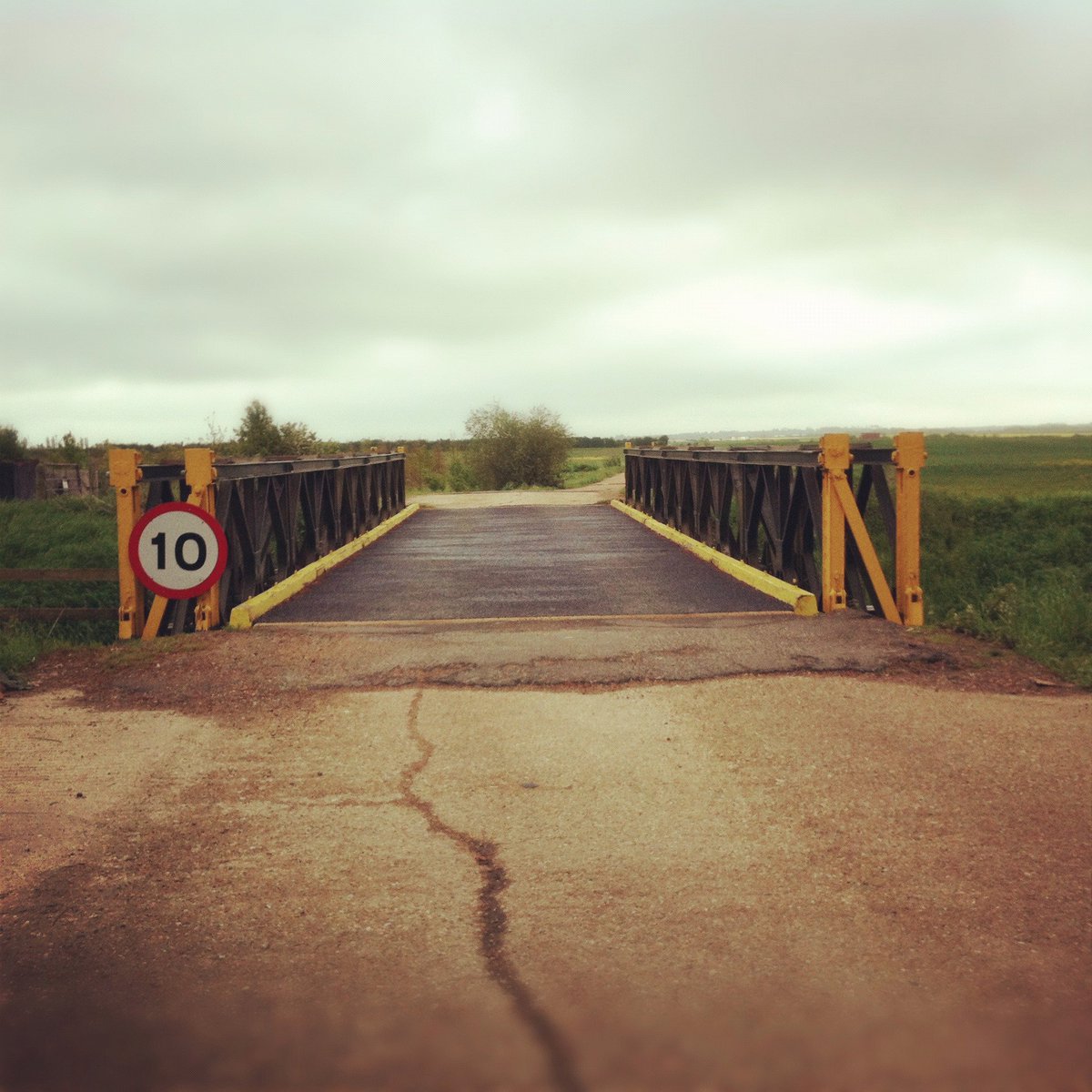 alansmlxl's tweet image. Morning ritual. Walk. Reflecting on the idea of Surrender. To surrender to our deep intuition. It comes from looking, observing, reflecting and practice. That is our preparation. #dodesign