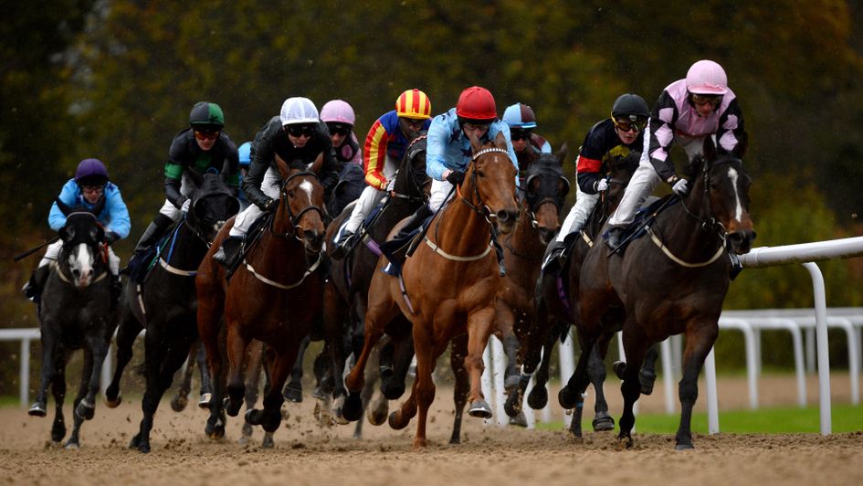 🏇 #Lingfield racing! 🏇
BET £10 GET £30 in #FreeBets by backing Little Boy Boru.
#CoralBetting 👉 http://bit.ly/JJ-Coral-1