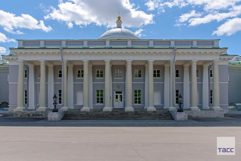 реанима реанимация. кадр из склифа на улице. склифосовский где снимали больница. склифосовский съемочная площадка. ирина занозина.