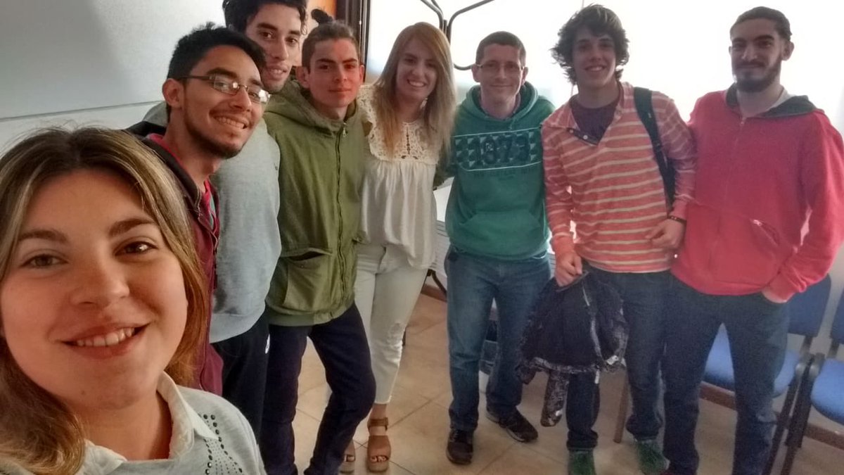 clustertandil's tweet photo. Alumnos del Plan 111 Mil que realizan talleres de soft skill visitaron la FCEx - UNCPBA. Gracias Mesa Solidaria https://t.co/vWl0zVSmY2