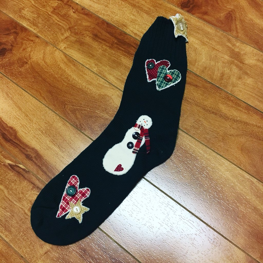 CristinaBerry10's tweet photo. #christmassocks #missingtheother #onmylist #bhadvent #instadvent #photochallenge @bustedhalo https://t.co/Tty8JamYAe