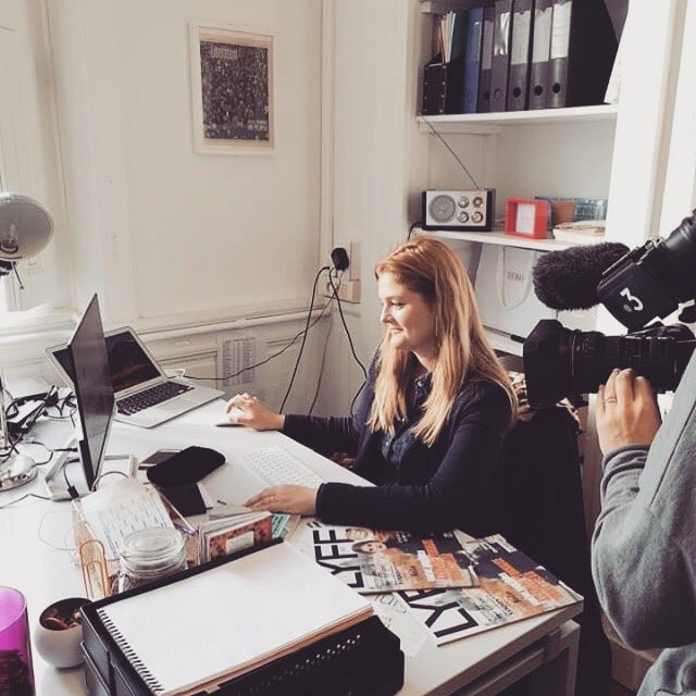LYFELYON's tweet photo. @France3tv dans nos bureaux ce matin pour présenter #lyfemag - sur vos écrans ce lundi à 19h15 ! https://t.co/jRVLYHqg3v