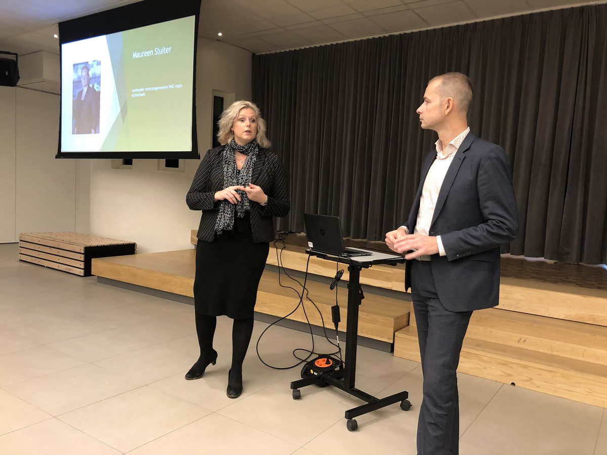 Twee bevlogen wethouders @gemeenteDchem over belang van aansluiting #onderwijs en #werk door regionale samenwerking om #jongeren met chronische aandoening te ondersteunen bij het vinden van een baan #Transitieroute <a href="/maureensluiter/">Maureen Sluiter</a> <a href="/JorikHuizinga/">𝗝𝗼𝗿𝗶𝗸 𝗛𝘂𝗶𝘇𝗶𝗻𝗴𝗮</a>