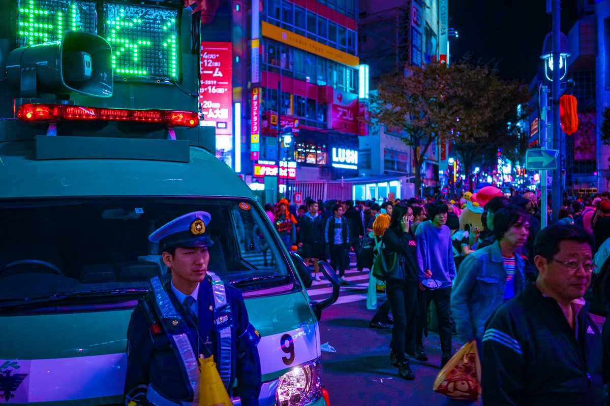 Alex Knight // AGK42 on X: Bubble gum karaoke // #shibuya #tokyo #neon  #daily  / X