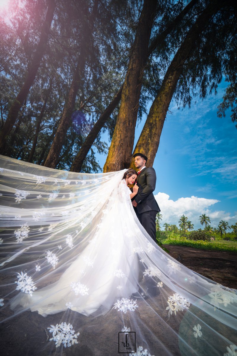 RBstudio4's tweet image. Get a free Destination Pre-wedding Shoot With us! T&amp;amp;C* Apply
.
.
#weddings #prewedding #postwedding #rbstudio #india
Email:- rbstudiomi@gmail.com