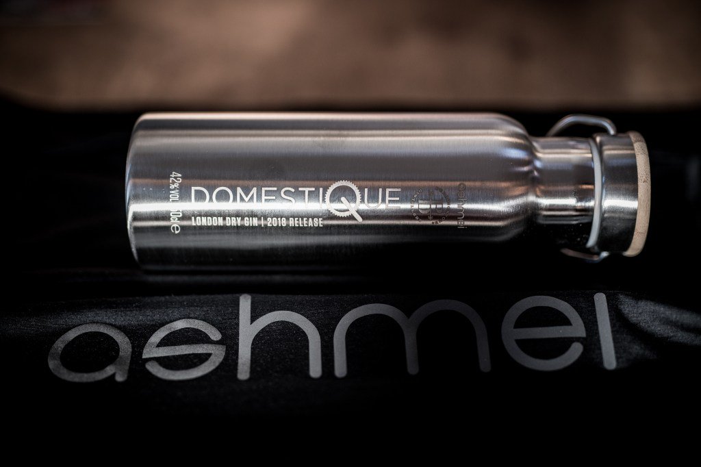Following a first season sell-out, ashmei’s cycle-flavoured craft gin Domestique returns for a limited Holiday run veloinsider.cc/following-a-fi…
