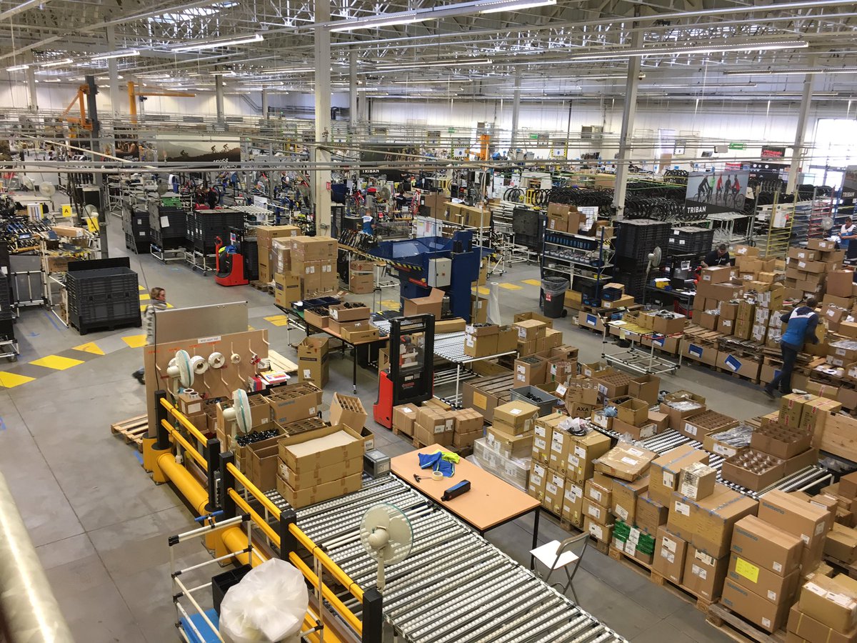 RTE_nord's tweet photo. A fond la forme ! Ce matin, @Decathlon nous recevait au @Btwinvillage à @lillefrance pour un #workshop #transformationhumaine. Occasion également d’échanger avec nos équipes projet d’#innovation, de nouvelles pratiques managériales, de gestion de projets. https://t.co/uRbGrle9fY