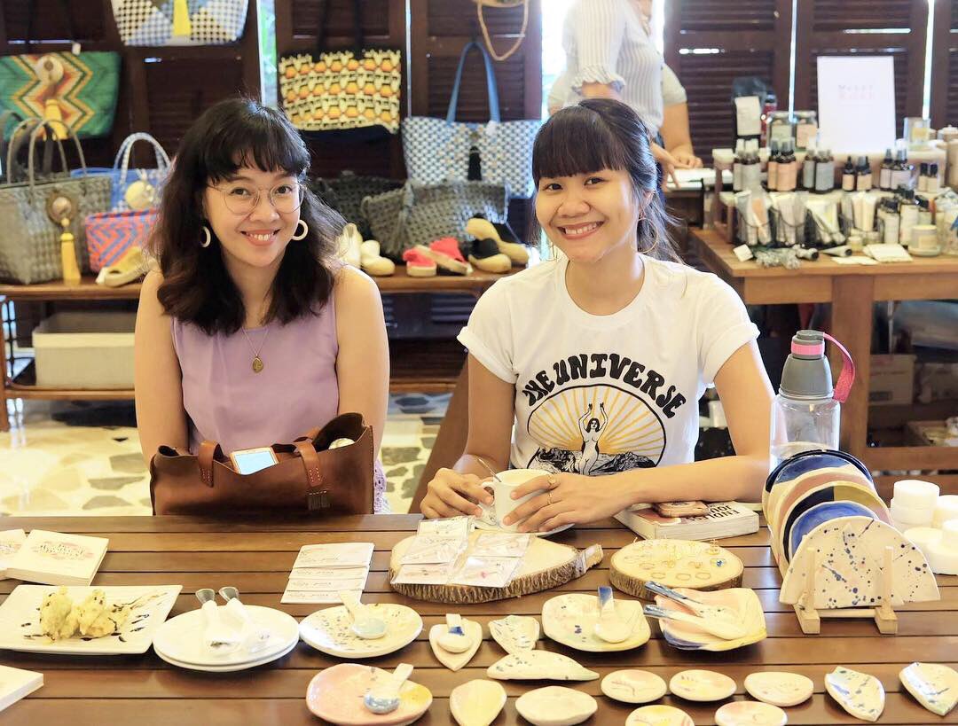 HeyKessy's tweet photo. What a weekend! Thank you for hosting our first ever out-of-town pottery workshop, Oasis Hotel! To these lovely and funny ladies ~ thank you for spending your Saturday morning making ceramic plates and glazing bisque wares, sharing Kapampangan dishes &amp; witty tita hirits with us! https://t.co/Mpvs6iGsqs