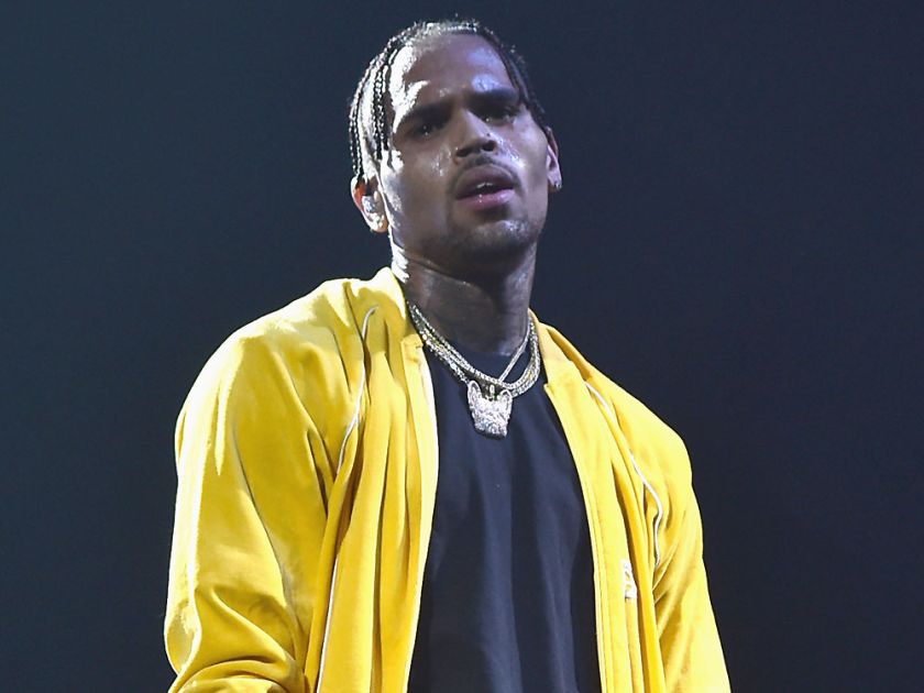 The Beat 97 9 Fm On Twitter Chris Brown Sued By Tour Wardrobe