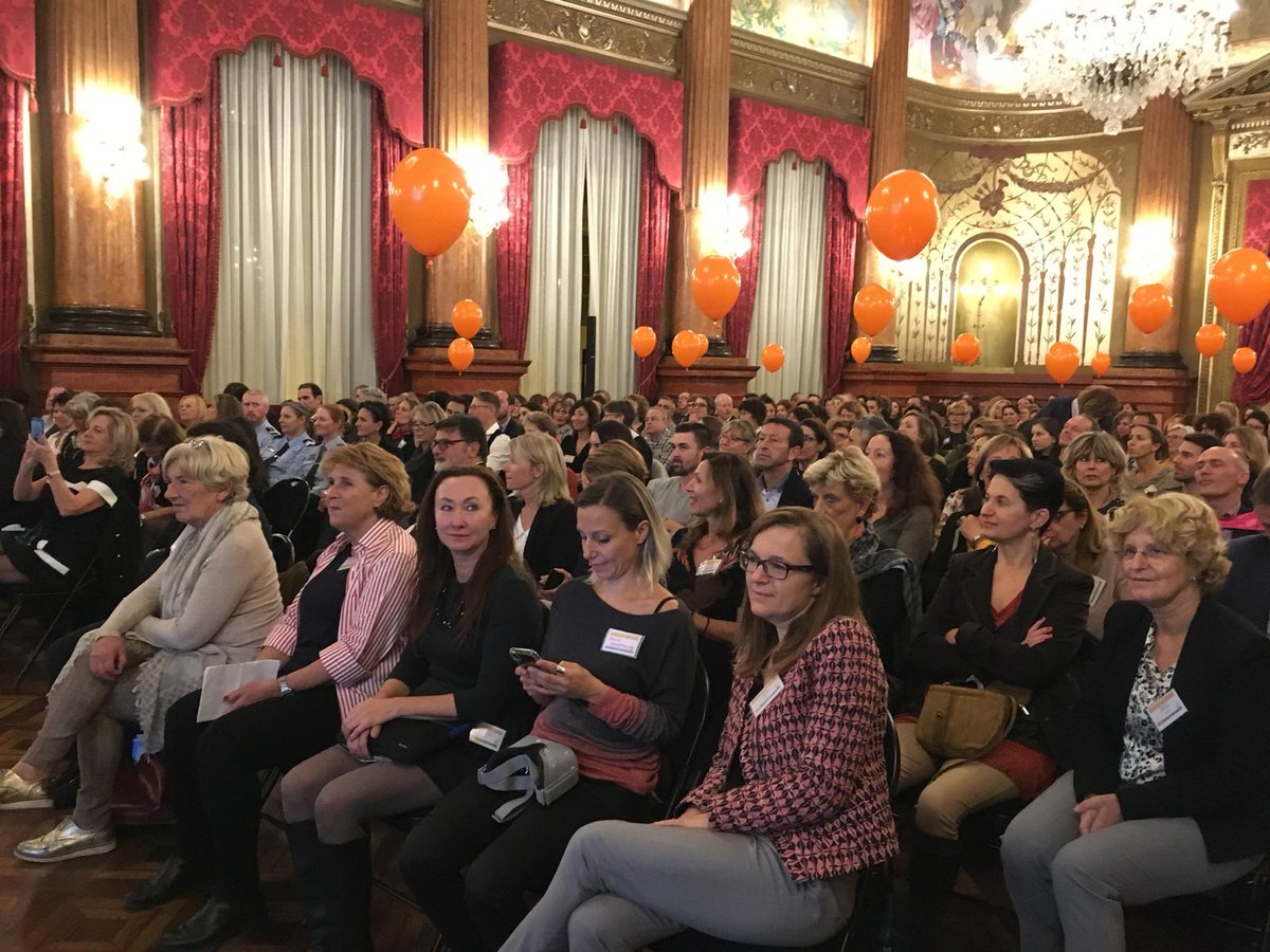 Clubegalite06's tweet photo. Nous étions près de 300 à la cérémonie annuelle du Club Egalité du 15 novembre, un grand merci à toustes ! #Clubegalite #AlpesMaritimes #egalite https://t.co/DRn8D1dPes