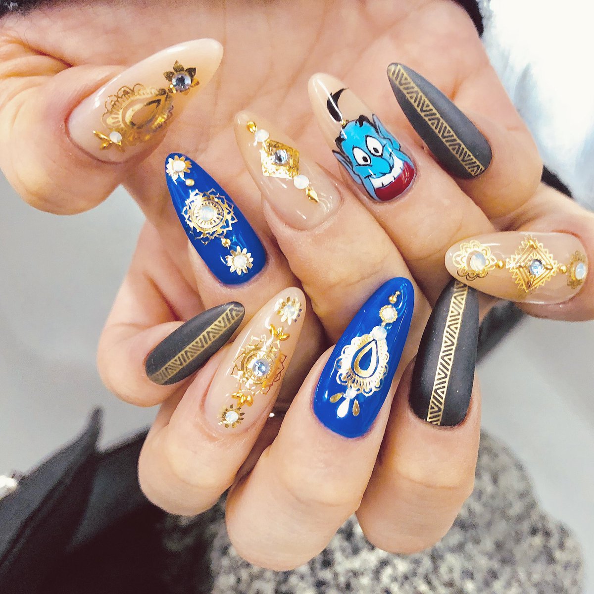 mtmt12120304's tweet photo. NEW NAIL ︎︎︎︎✌︎︎︎✌︎︎︎︎︎✌︎

ｼﾞｰﾆｰ書いてもらったよ🧞‍♂️

ｱﾗｼﾞﾝ風ｴｽﾆｯｸNAIL💅💎 https://t.co/ODbQspwM7v