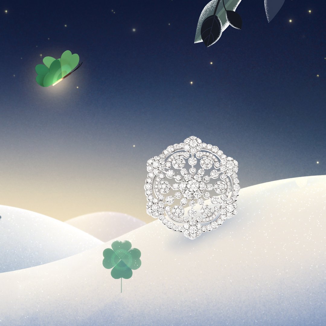 vancleef_japan's tweet photo. 純粋でまばゆい光を放つ、スノーフレイク コレクションの数々。https://t.co/86z2iQ1ynD
#VCAsnowflake #DiamondBreeze #VanCleefArpels https://t.co/jlLFVpv73t