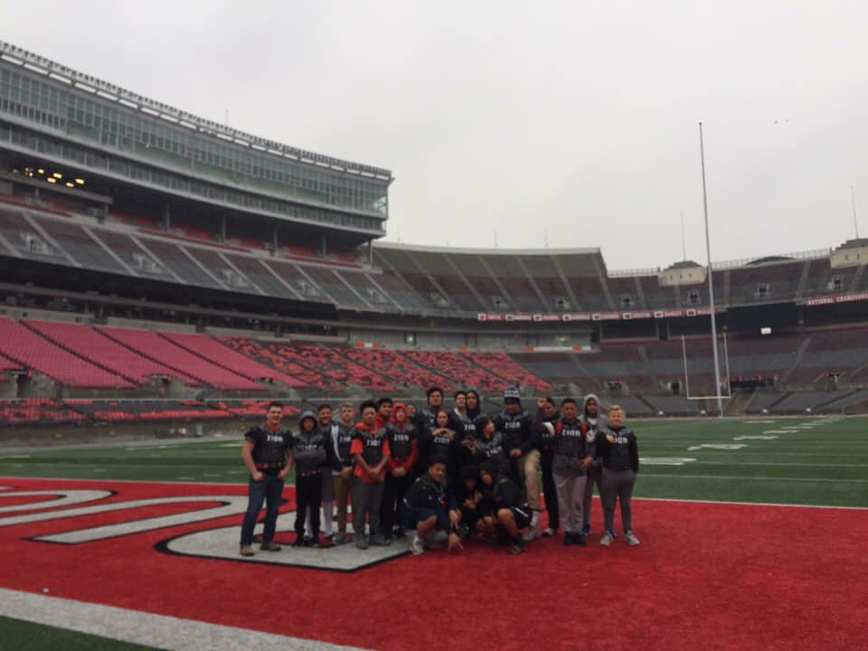 We out here in Ohio! <a href="/ProFootballHOF/">Pro Football Hall of Fame</a> made 3 sacks our last game 🤘🏽