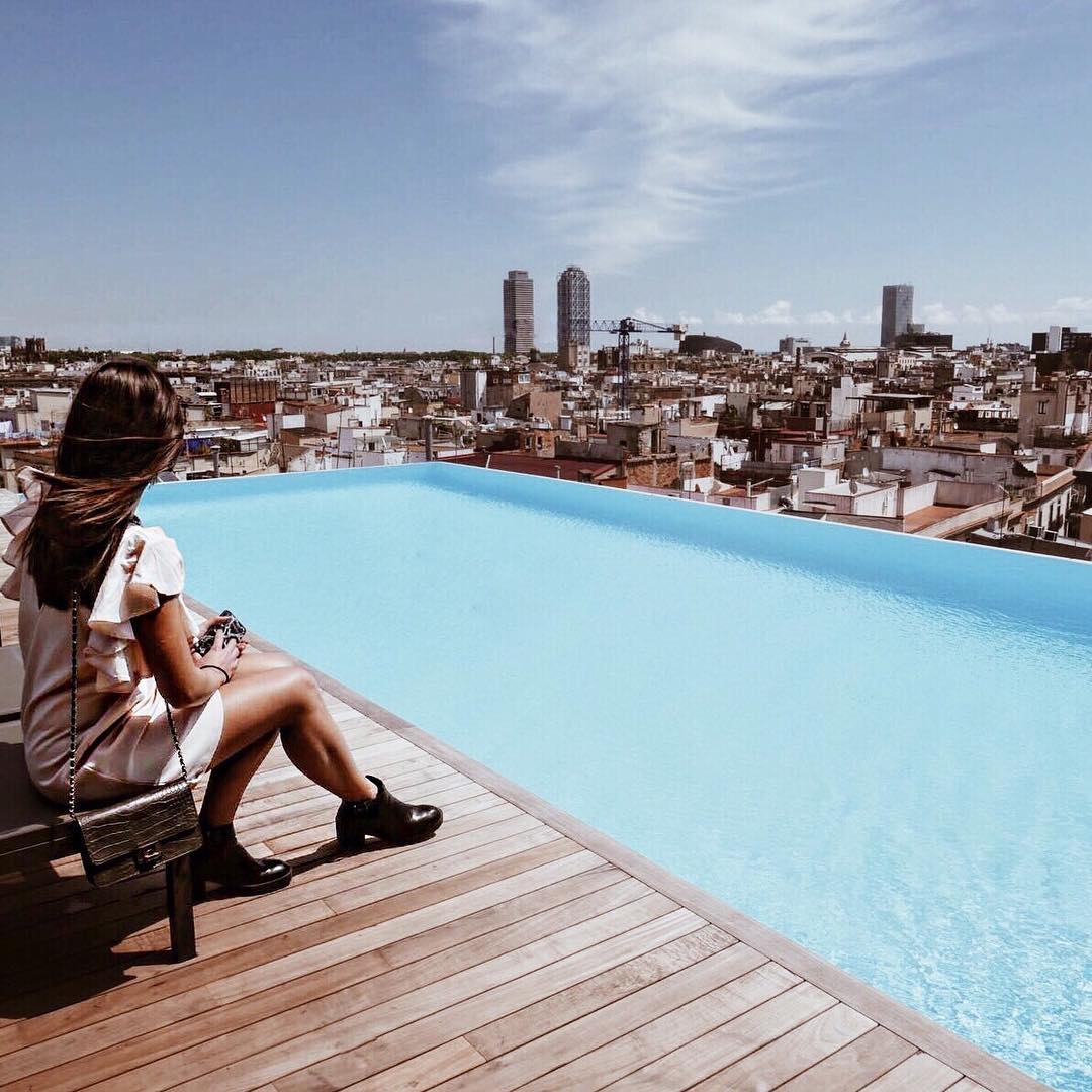 A hotel that has inspired some amazing postcards. <a href="/ghotelcentral/">Grand Hotel Central</a>