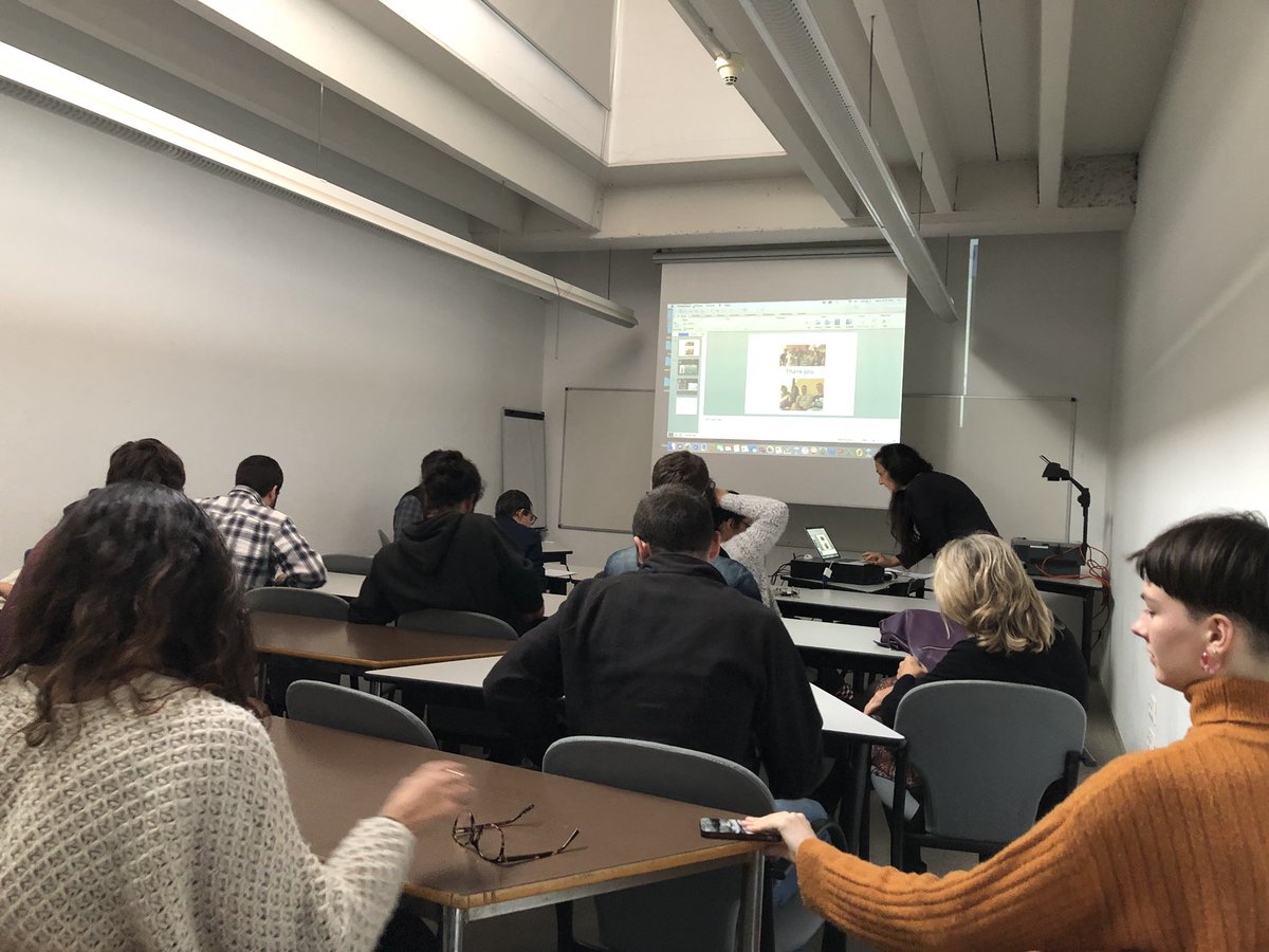 GeneticsUB's tweet photo. Last Monday, in our Lunch Developmental Meeting, we had @VRoncalli from @evodevogenomeUB lab presenting her project using #oikopleura to understand developmental #defensome responses against #diatome derived #biotoxins https://t.co/61Eh0Ba61R