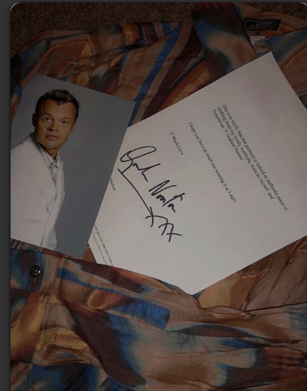 Knickers2Cancer's tweet photo. Gianni Versace shirt, with letter of authenticity, owned by Graham Norton up for auction and currently going for very low price  https://t.co/UWApijRR09 #GrahamNorton #Versace #nikkishelpinghands https://t.co/9vOE4ey8LE