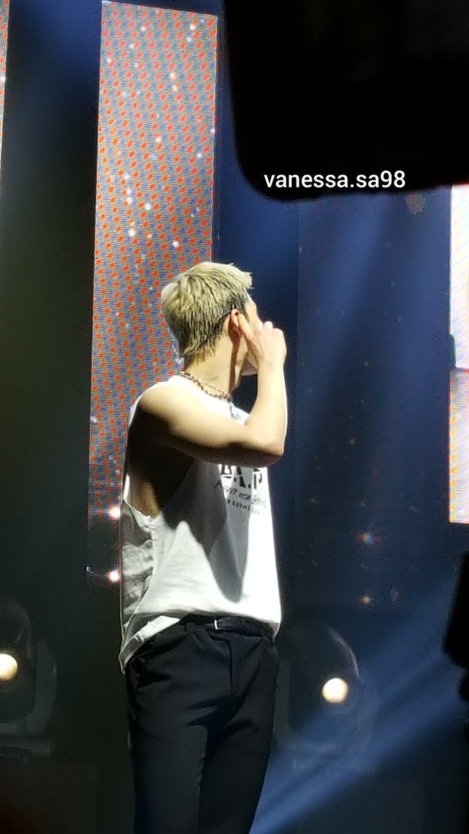 vnene_zip's tweet photo. B.A.P - FOREVER WITH BABY TOUR
- ZELO / JUNHONG.
#BAPinGermany #BAPinDüsseldorf #ForeverWithBaby #ForeverWithBAP #ForeverWithBabyTour https://t.co/6TL6aJJyDo