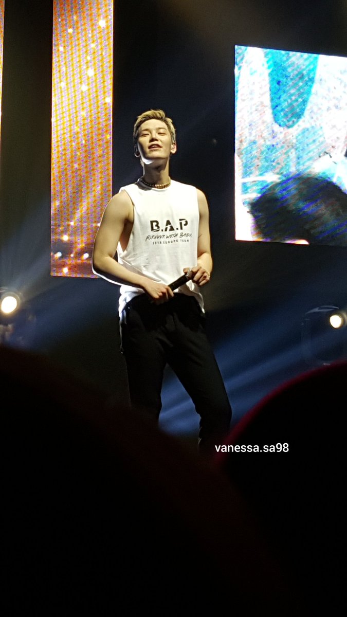 vnene_zip's tweet photo. B.A.P - FOREVER WITH BABY TOUR
- ZELO / JUNHONG.
#BAPinGermany #BAPinDüsseldorf #ForeverWithBaby #ForeverWithBAP #ForeverWithBabyTour https://t.co/6TL6aJJyDo