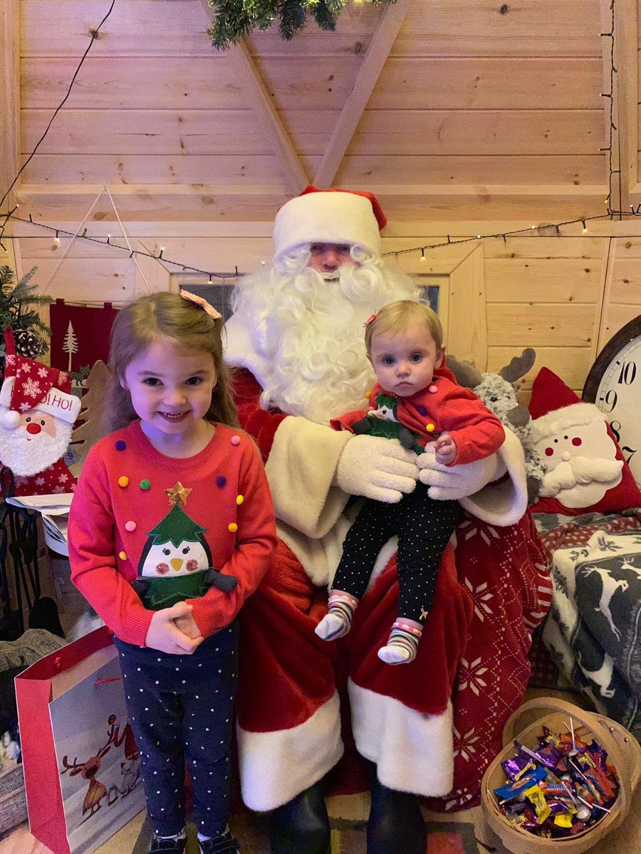 The Bosses meeting santa today 🎅 #bossmiela #bossmischa #santa