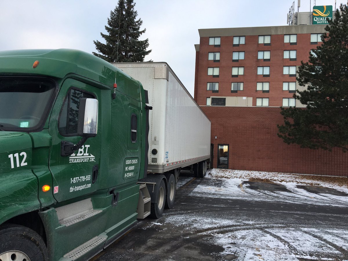 gcgabellini's tweet photo. It’s Starting to look a lot like Showcase.#techobloc #hardscapeSummit #contractorshowcase Rehearsals for 2019 https://t.co/tDBv9E0G5B