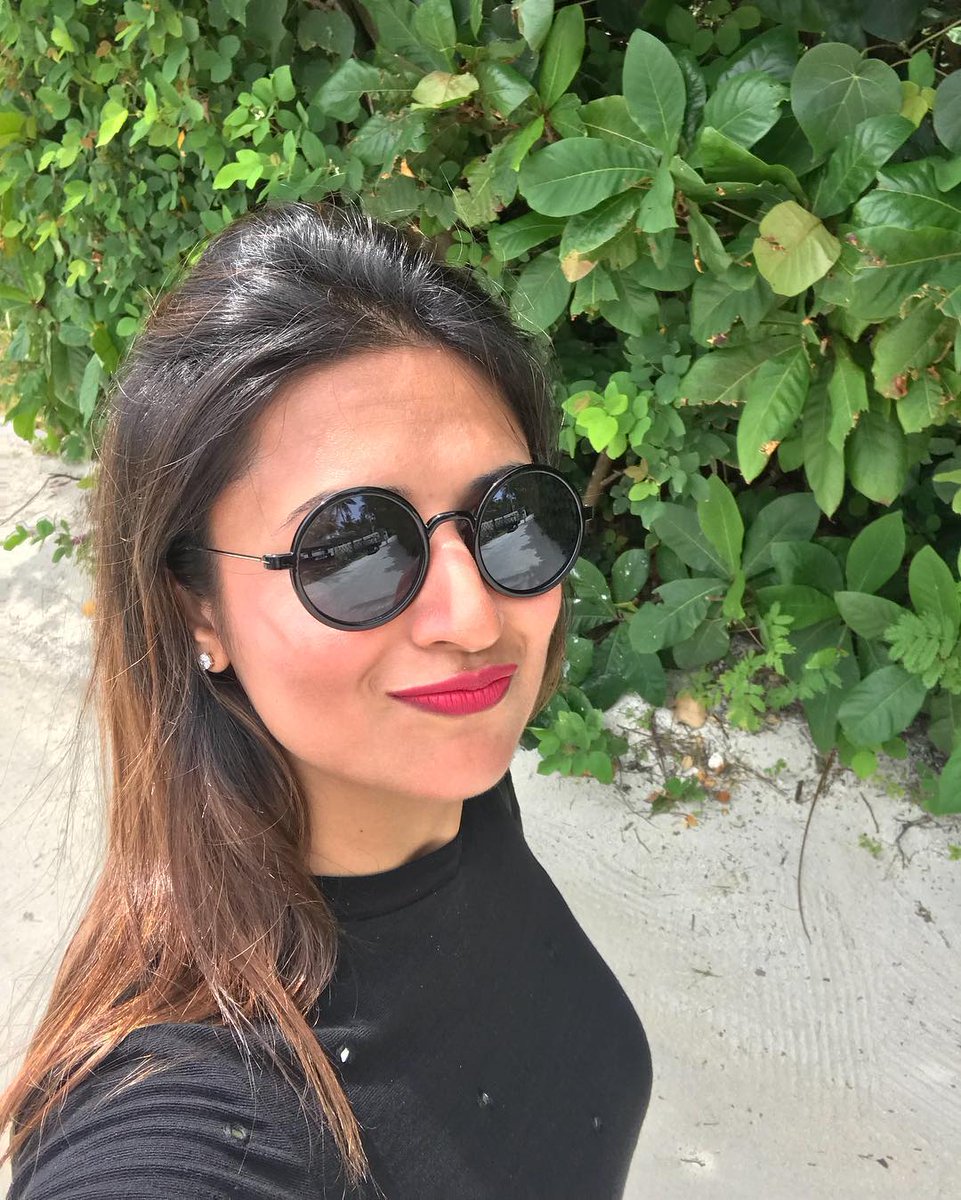 Loveisdivek's tweet photo. Just 4 more days left ❤❤😍😍
#HappyBirthdayDivyankaTripathiDahiya #birthdayGirlDivyanka 
@Divyanka_T https://t.co/omerD1ADmM