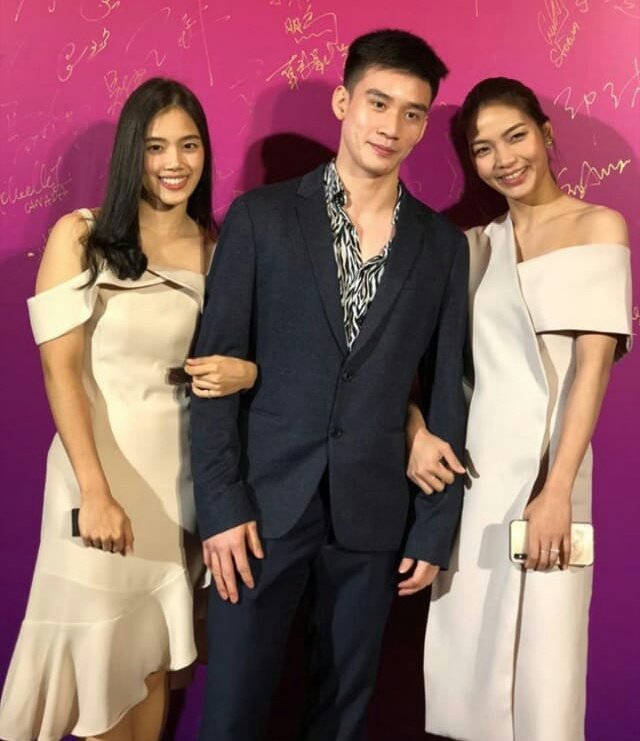 DuDzep3VAAA4M_C.jpg:large