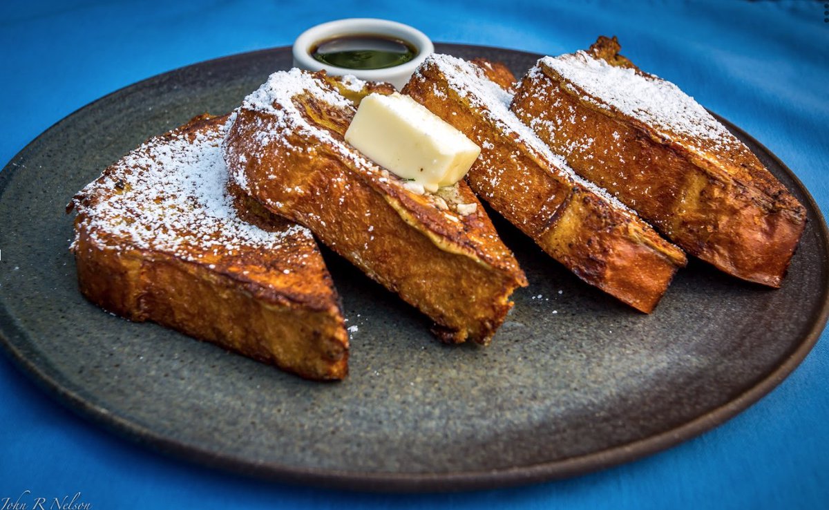 Come get a little taste of heaven with our classic french toast.