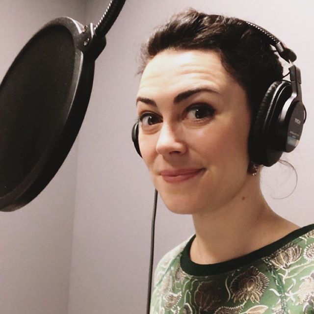 Amanda_Troop's tweet photo. Good Monday morning to ya! Starting the week off with some VO at @studioawesomela Hope your week is off to a great start. •
•
•
•
•
•
•#voiceover #vo #voiceactor #voiceacting #cesdpride #boothlife #actorslife #hollywood #behindthemic https://t.co/rv1HdngRHI https://t.co/CbMJvlrDyf