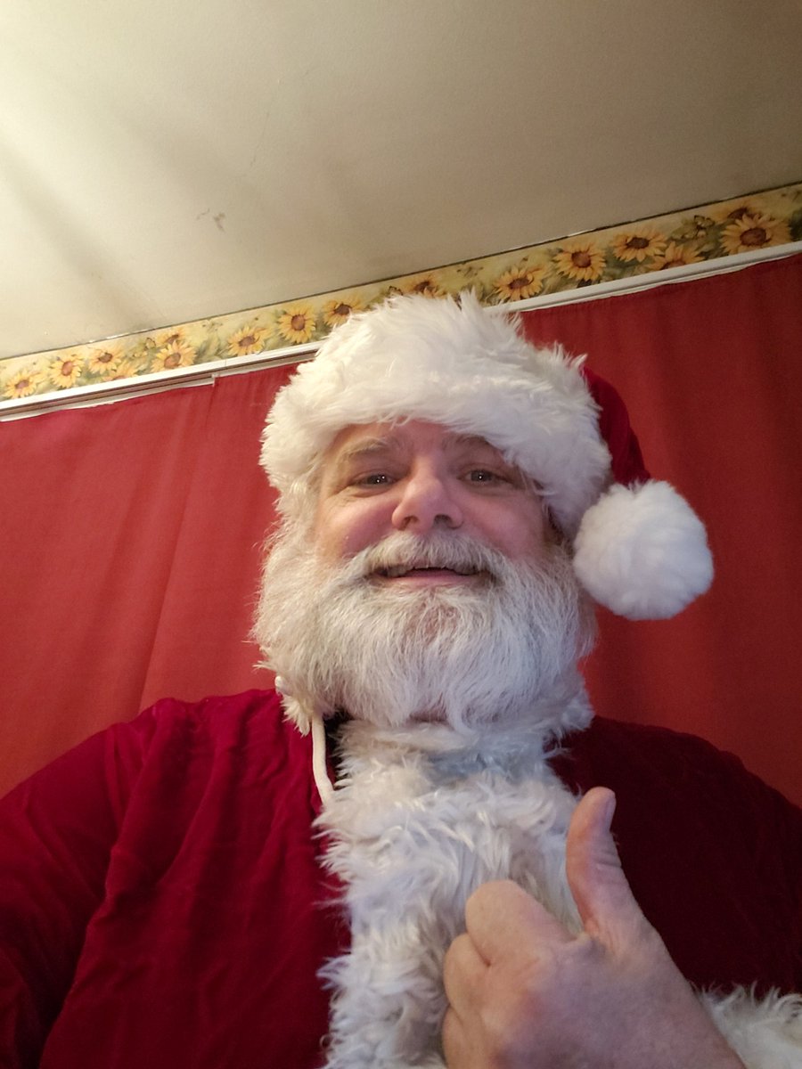 TrusteePierce's tweet photo. #cokemerryxmas https://t.co/MGDaygdajp
