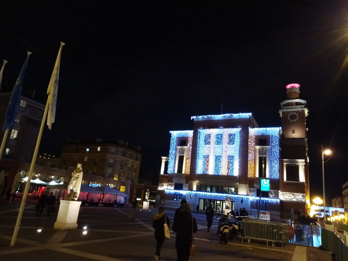 APItheDocs's tweet image. Beffroi de Montrouge is sleeping and getting ready for tomorrow 😉 #APIdaysParis #ProgrammableSociety #TheNewAPIStack