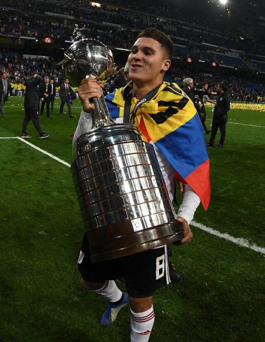 gambeta04's tweet photo. Es tuya Juanfer ❤️🇨🇴 https://t.co/8JHJRFerVd