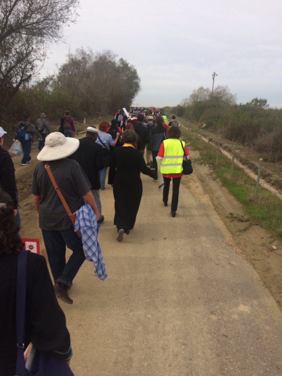 No cages, no walls. 
Journey to the Border...
#LoveKnowsNoBorders