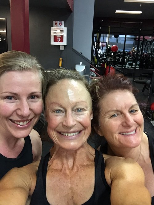 TahoeClub100's tweet photo. ✔️🏋️‍♀️Rosie's Boot- camp 2nd Annual 1000 Burpee Challenge!!!
✔️ 🏆 Bravo to all the participants! Your dedication to your training is an inspiration!
#RosiesBootcamp #BurpeeChallenge #TahoeClub100 #LakeTahoe #TahoeClub100TrainersRock #TrainStrong https://t.co/r4UmzikL7D