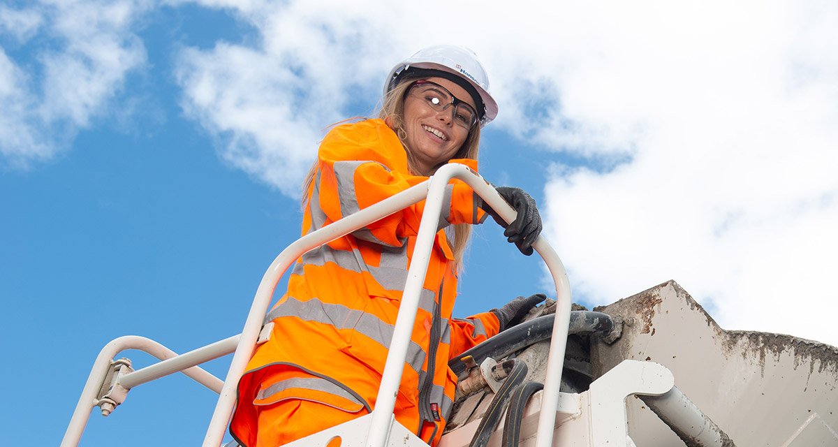 Still haven’t applied for our graduate programme? There’s still 10 days left to do so #cementyourfuture bit.ly/2D9cOiL #HansonGrads #gradjobs #careers