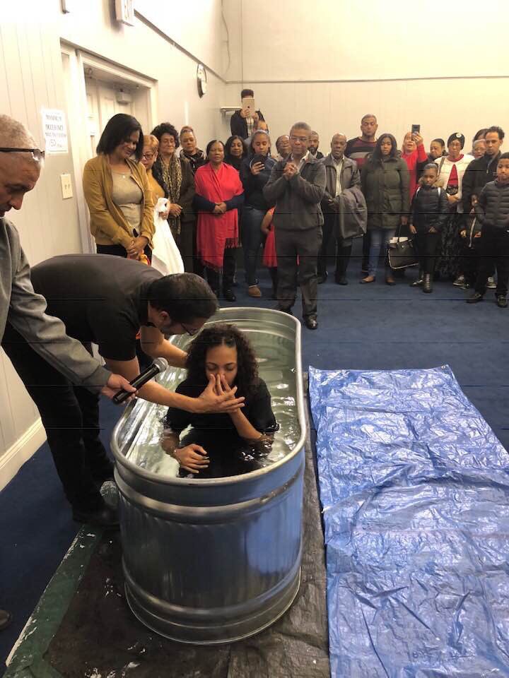 PastorEBonilla's tweet photo. Yesterday we baptized 7 new believers in our NJ Campus! @alcogsa #FinishCommitment #MultiSitesAtWork #AbundantLifeCOG https://t.co/XmWG77L4jI