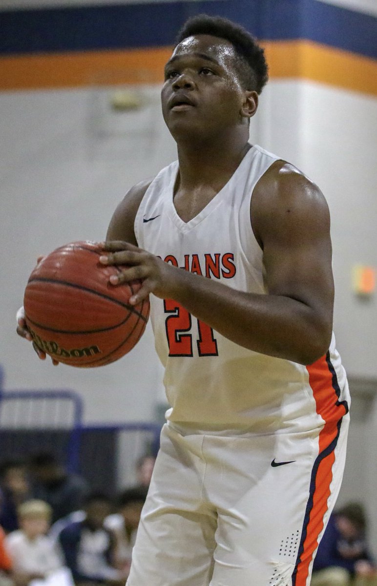 ChatWally's tweet photo. Keonte Brantley is our Marcos Pizza player of the week. The CHHS forward played a huge role in the wins over Dothan and Andalusia this past week. He wins a large one topping pizza from Marcos in Troy. https://t.co/0ZVHXvjlqH