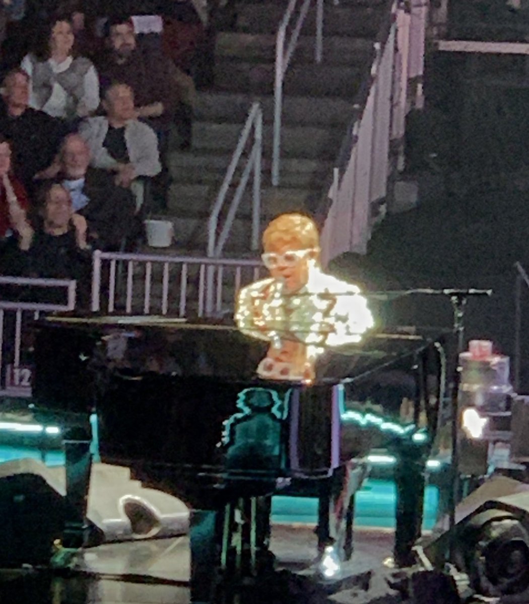 Incredible performance! #EltonFarewellTour
