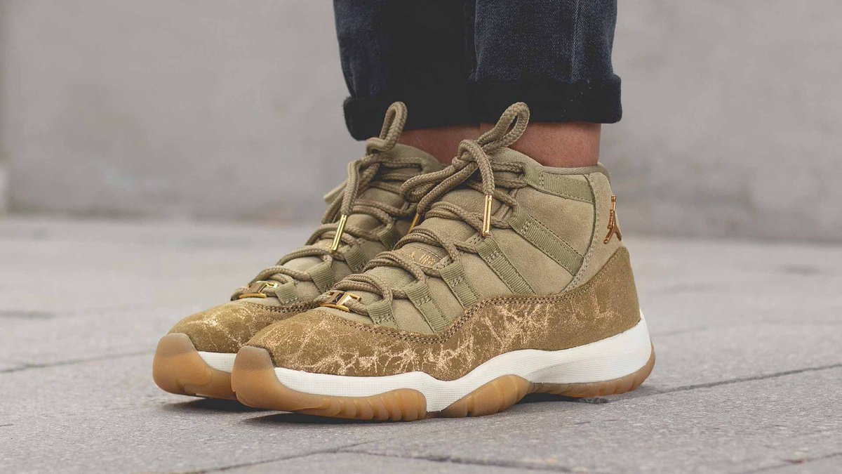 retro 11 olive lux