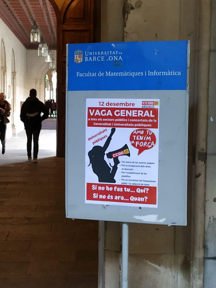 CCOOeducacio's tweet photo. Tambe a les #universitats omplim els centres per la #vaga12D #VagaServeisPublics #VolemLesPagues #AraEnsTocaAnosaltres https://t.co/guGaAg5Wqg