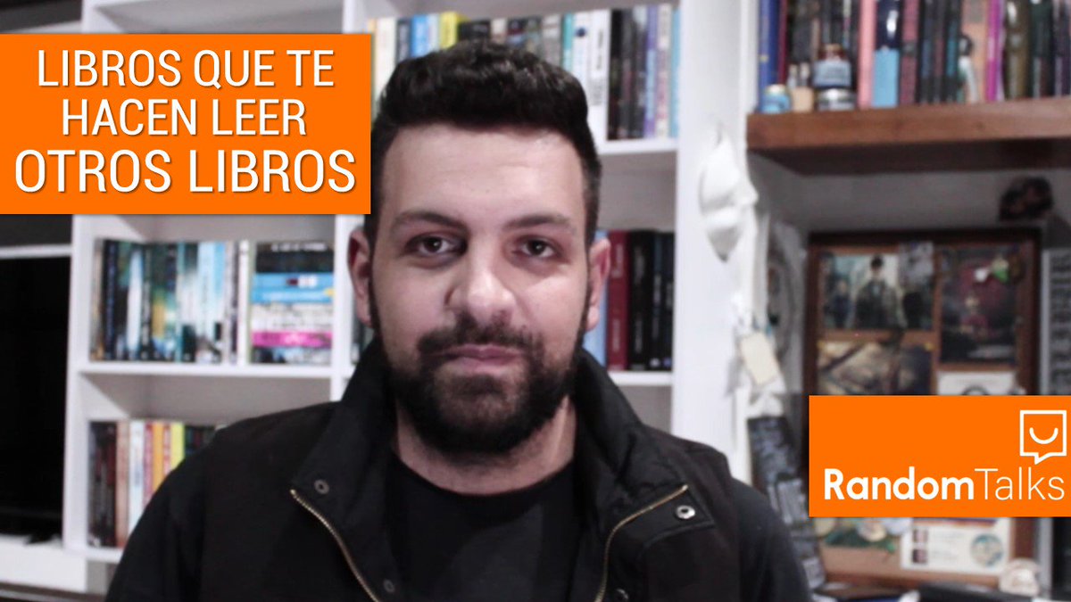 Penguinlibrosco's tweet image. ¡Hoy @PolyBooks nos cuenta en #RandomTalks sobre los libros que te hacen querer leer otros libros! ¿Les ha pasado? → youtu.be/JvlQs82bsdk