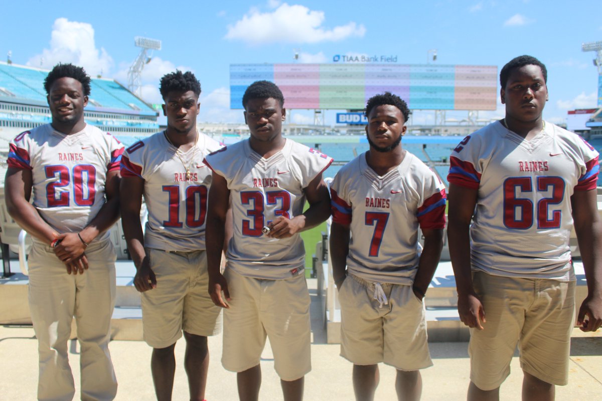 DuvalSports's tweet image. From Beginning to End! We were there! HISTORY!  
Congratulations Raines and Mandarin Football! 
Champions!