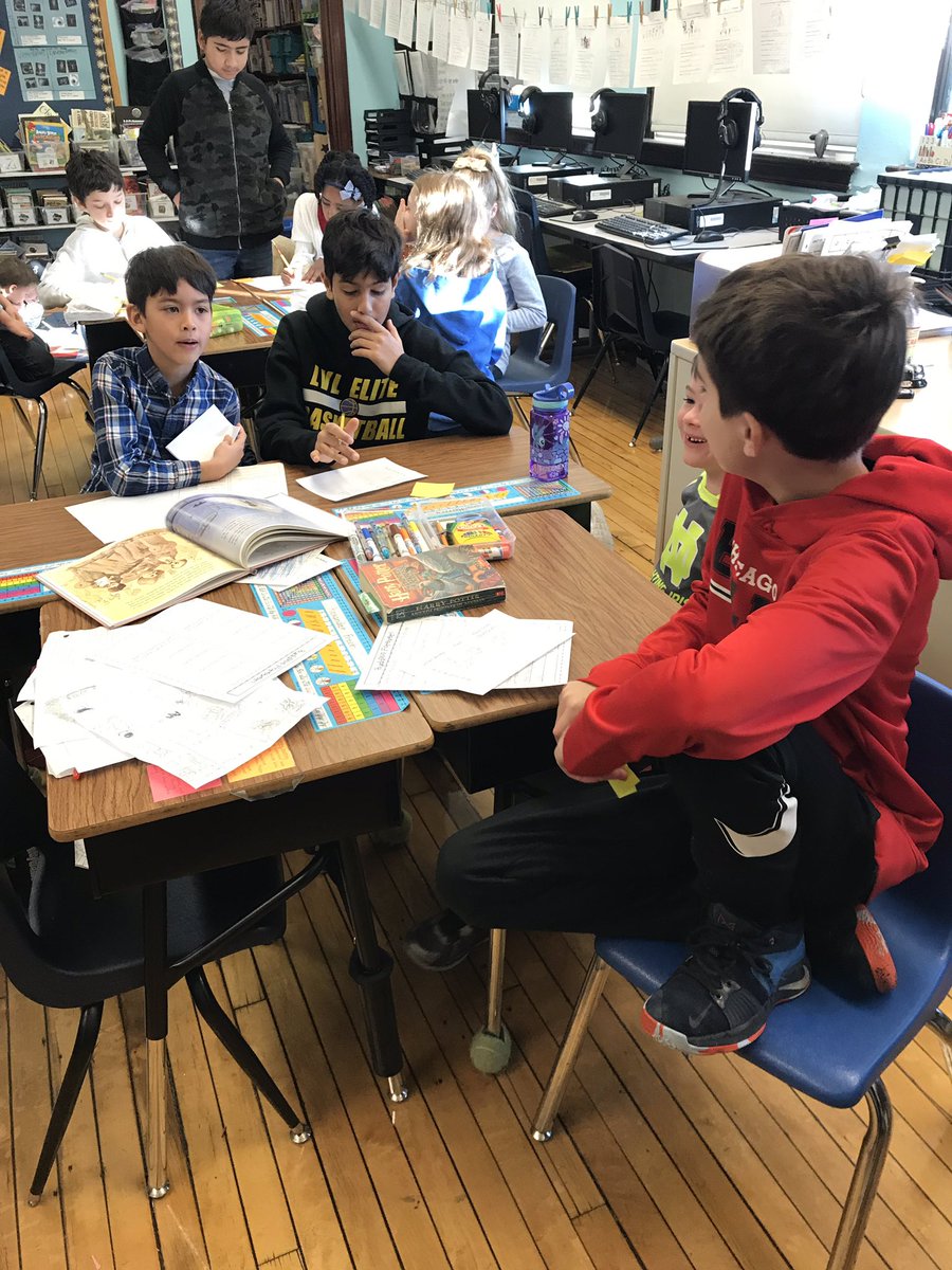 Mslasmith12's tweet photo. Getting to know our Reading Buddies! Thanks @mmhigh1 https://t.co/viEQtI1Yo9