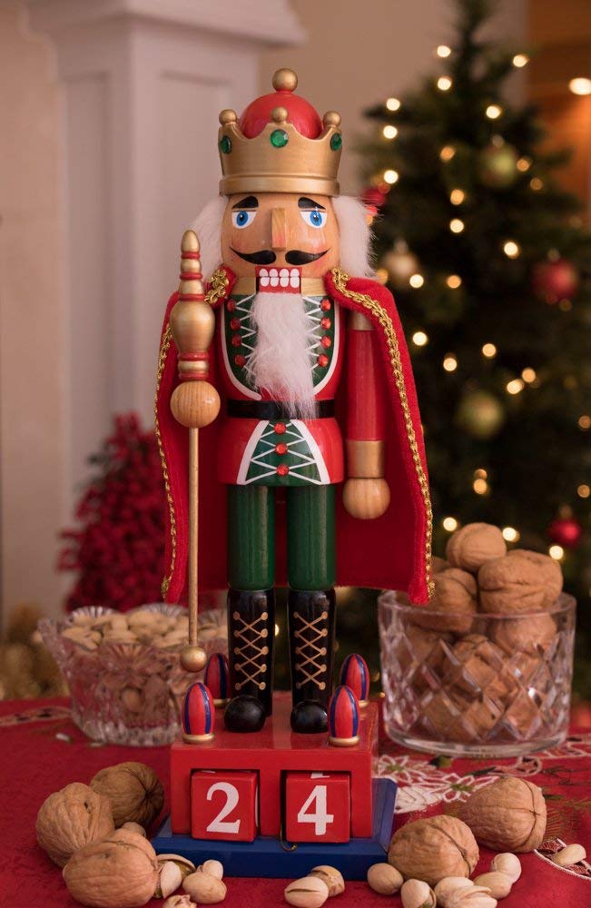 It’s 2 weeks until Christmas, and our Advent Calendar Stand is a great way to count the days until the most wonderful time of year. Just check out his beautiful gold scepter. amzn.to/2qYrGtd