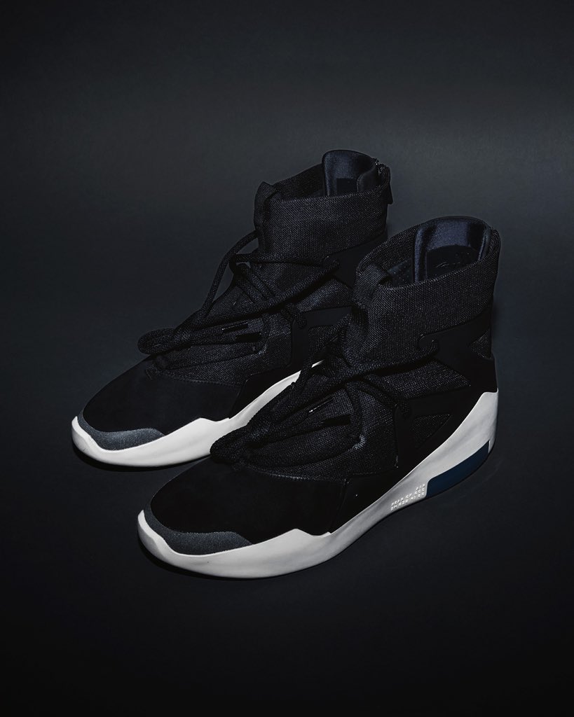 atmos_usa's tweet image. Day 10. Today we’re giving away a pair of Nike Fear of God 1 “Black”.
-
1. RETWEET
2. Follow @ubiqlife
3. Reply your US shoe size.
-
Disclaimer: The winner will be announced on [12/16] and contacted via direct message.