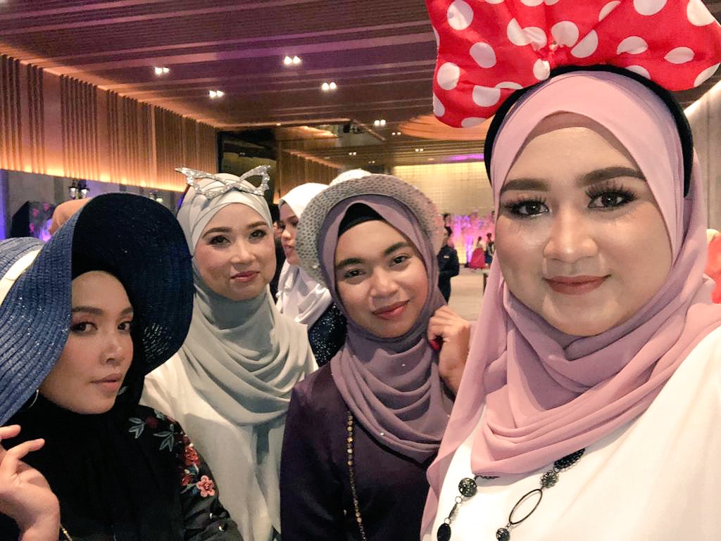 MizsNorma's tweet image. Trowback dinner 2018
#analogdevice#bff#20/11/18